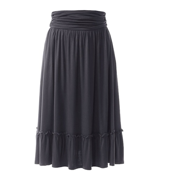 Trendy United brand Skirt - Picture 1 of 4